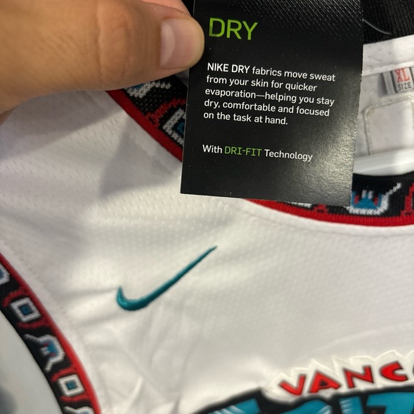 Ja Morant Vancouver Grizzlies white XL - Picture 3 of 3
